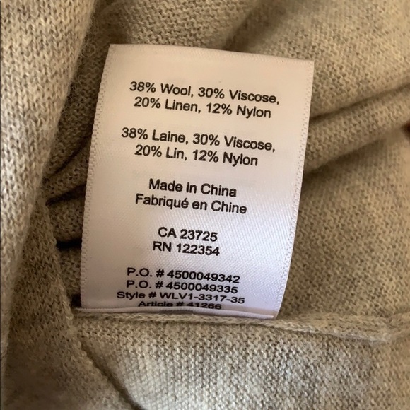 Aritzia Babaton Erin Sweater - Picture 5 of 5